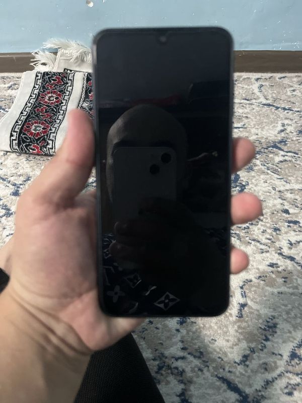Samsung A 16 sotiladi srochna Samsung A 16 sotiladi srochna