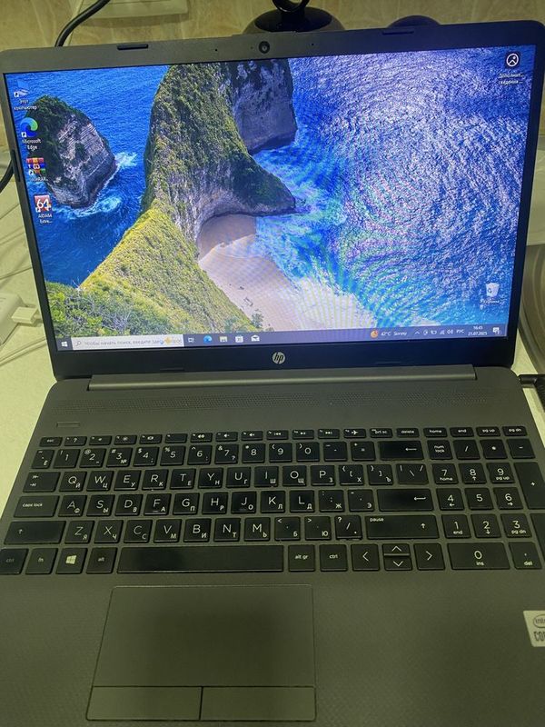Продам срочно Hp ноутбук i5-10 поколения Продам срочно Hp ноутбук i5-10 поколения