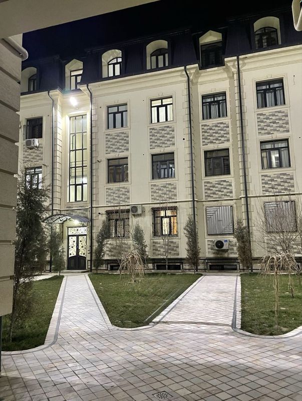 Zamona to’yhonan to’grisida kvartira sotilad srochniy Zamona to’yhonan to’grisida kvartira sotilad srochniy