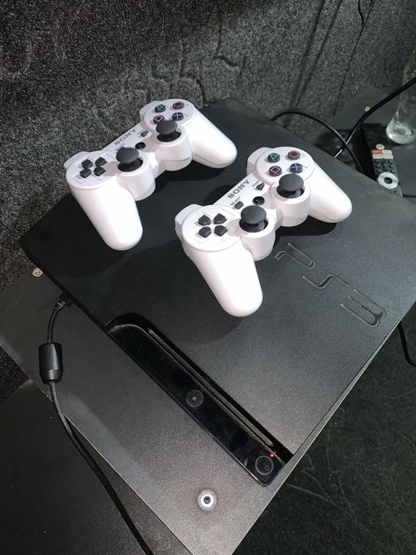 Ps 3 sotiladi sroshni 1.400 Ps 3 sotiladi sroshni 1.400