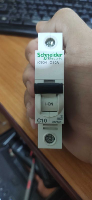 Автоматические выключатели Schneider Electric Acti9 IC60N France