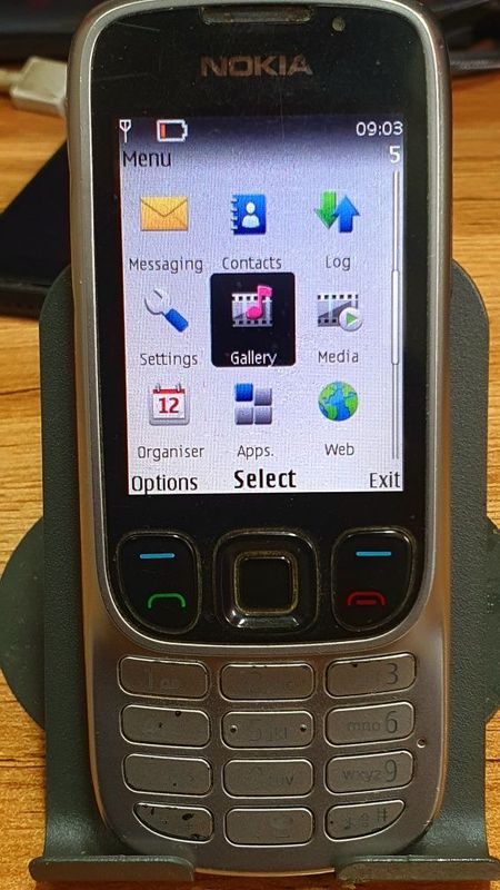 Nokia 6303 classic qora Nokia 6303 classic qora