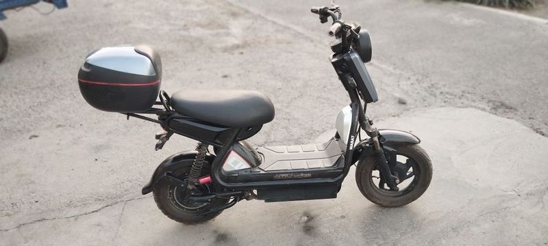 Elektro skuter Abrol sotiladi