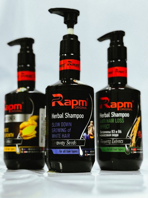 RAPM o‘simlikli shampun va konditsioner – to‘kilish va oqishga qarshi RAPM o‘simlikli shampun va konditsioner – to‘kilish va oqishga qarshi