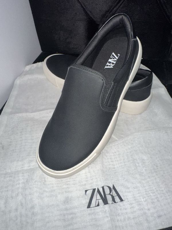 Мужская обувь 41 размер от ZARA .