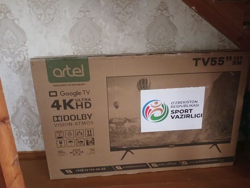 Smart tv 55 lik yangi ochilmagan Smart tv 55 lik yangi ochilmagan