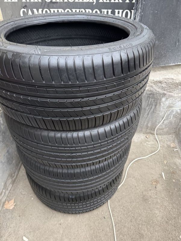 Продам летнюю резину разношир 245/45/19 x 275/40/19 winrun почти новая Продам летнюю резину разношир 245/45/19 x 275/40/19 winrun почти новая