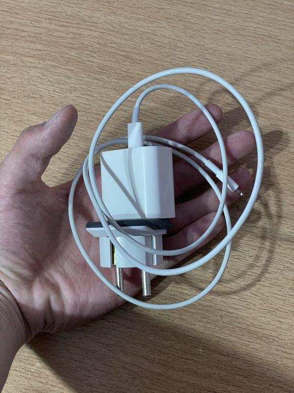 Зарядка (Apple ) Зарядка (Apple )