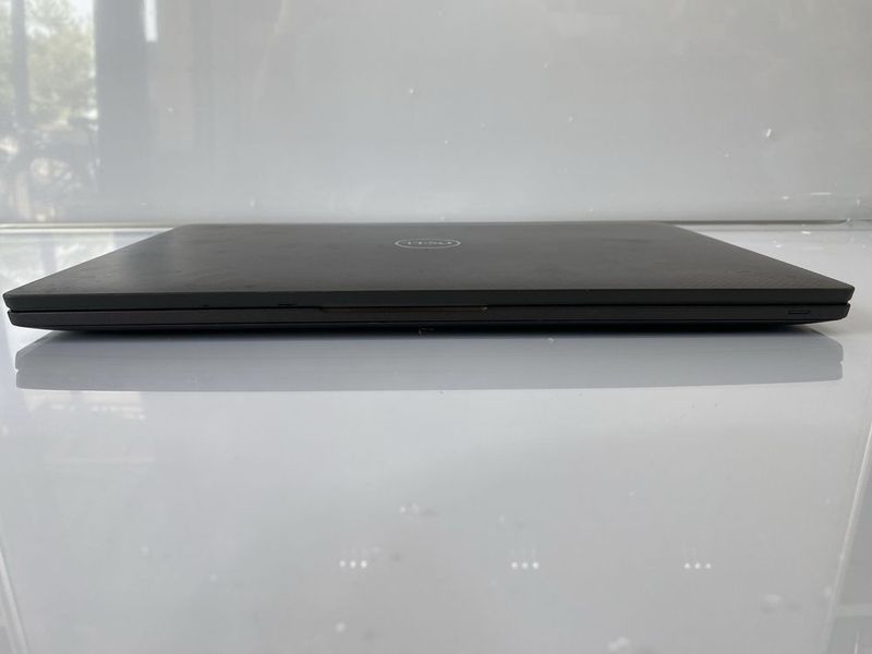 Dell Carbon core i5 8 gen