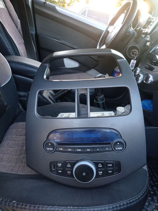 Spark magnitafon ramka + Bluetooth Spark magnitafon ramka + Bluetooth