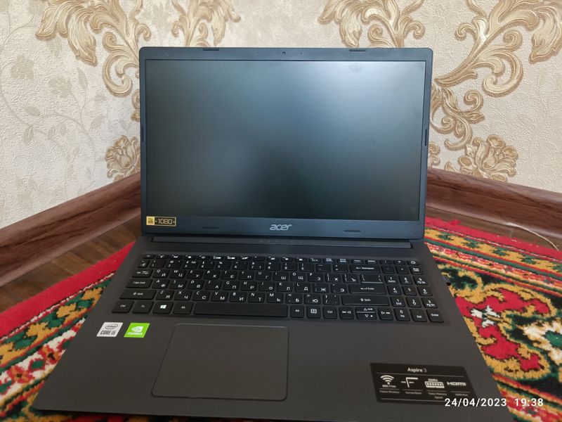 Aspire 3 core i5 10-avlod xotirasi 1000gb HDD RAM 8 GB