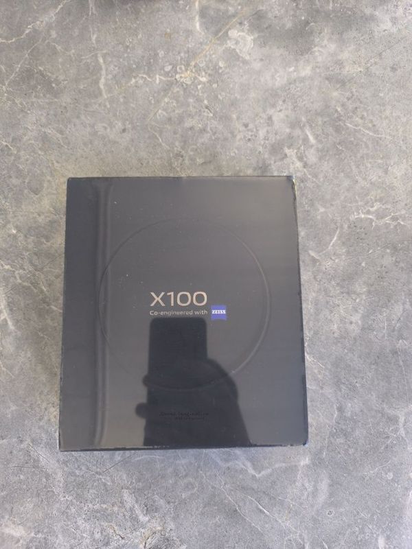 Vivo X100 16/512 ГБ — новый, чёрный. IMEI не пройден
