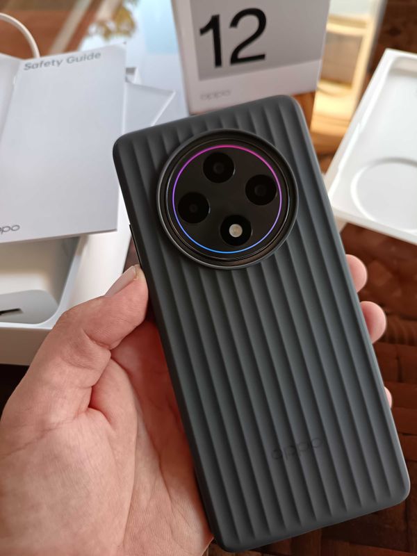 Oppo Reno 12F 8/256 в идеальном состоянии в полном комплекте Oppo Reno 12F 8/256 в идеальном состоянии в полном комплекте