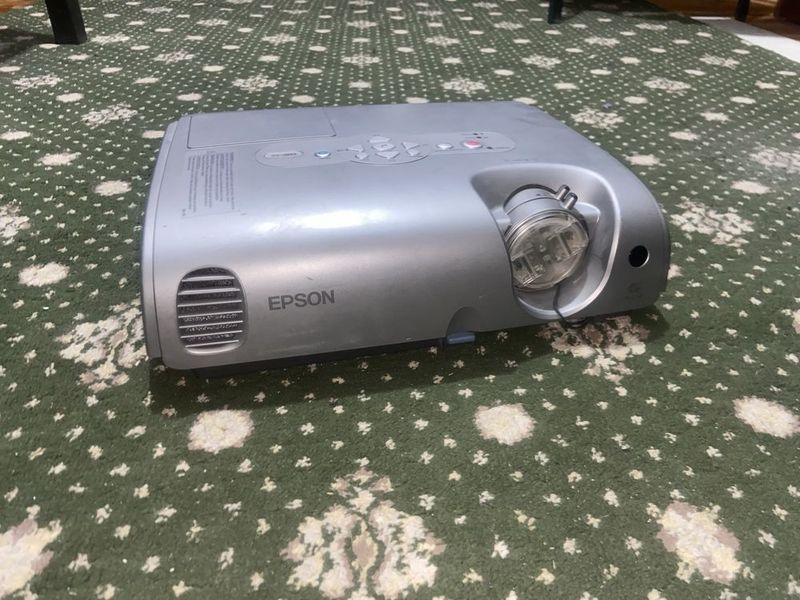 Epson printer sotladi Epson printer sotladi