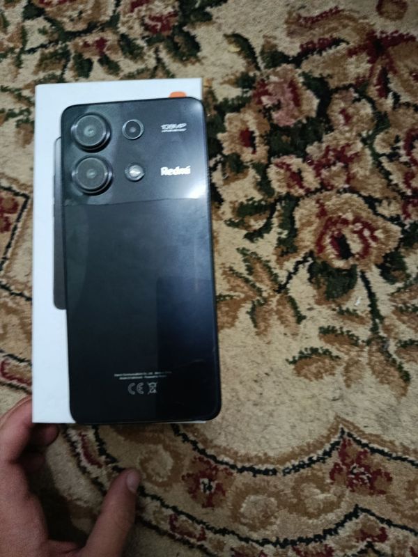 Смотрите внимательно Redmi Note 13 есть дефекты царапины Смотрите внимательно Redmi Note 13 есть дефекты царапины