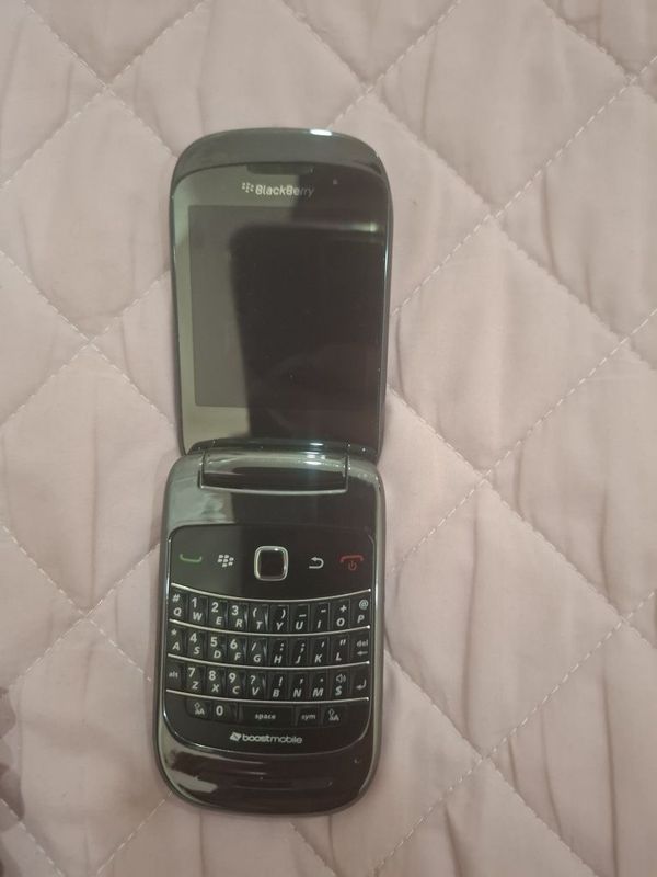Продается в хорошем состоянии Blackberry 9670 Продается в хорошем состоянии Blackberry 9670