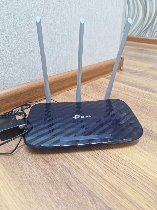Продам Роутер tp-link Продам Роутер tp-link