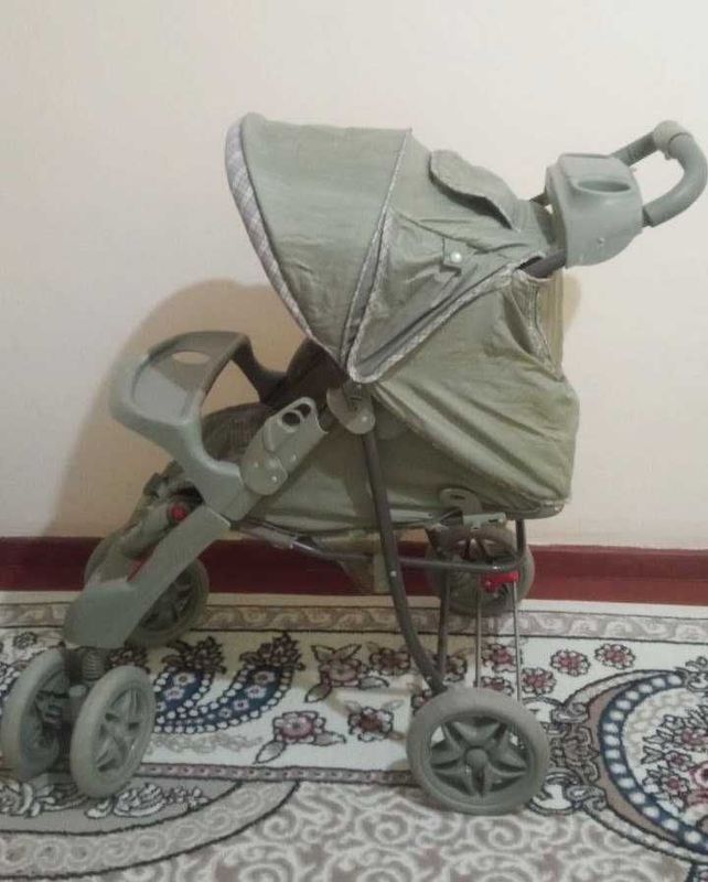 Болалар учун коляска, Ҳолати жуда яхши. Болалар учун коляска, Ҳолати жуда яхши.