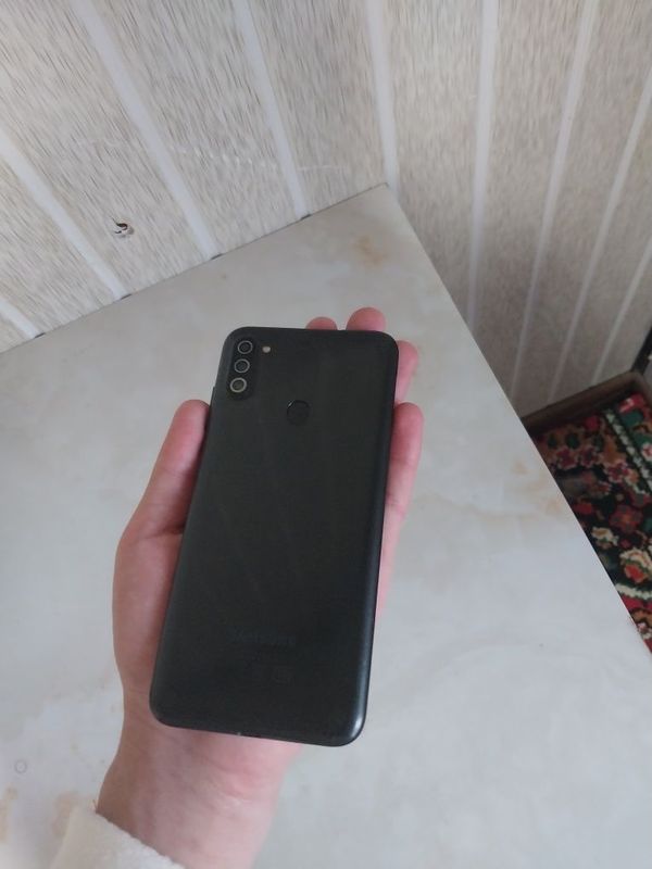 Samsung A11 obmen bor