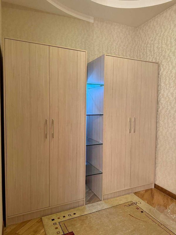 Продается шкаф для одежды Продается шкаф для одежды