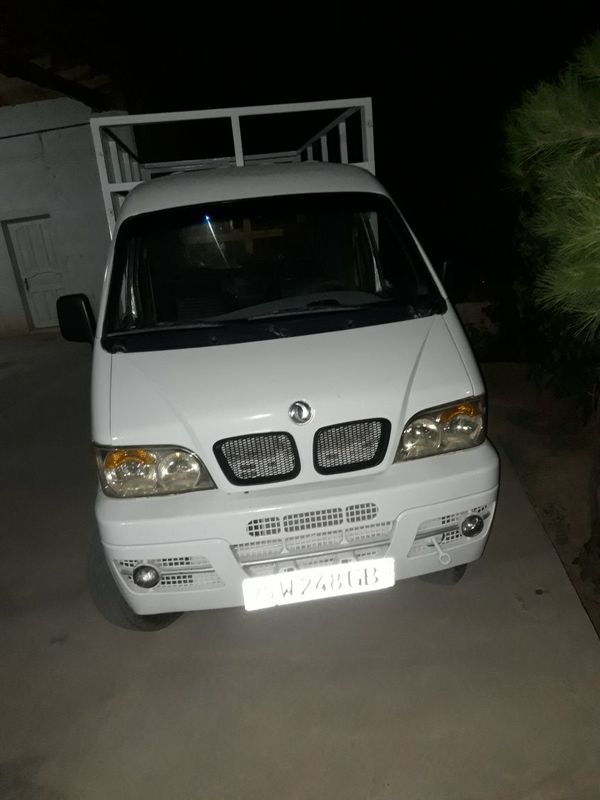 Yuk mashinasi Dongfing avtomobili Xitoy mashinasi