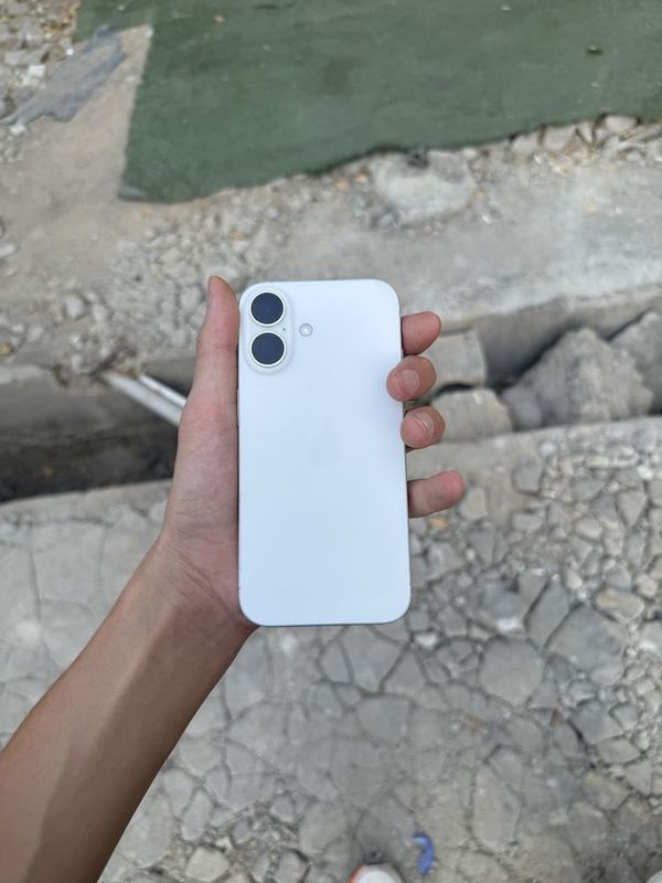 Iphone 16 Ideal.