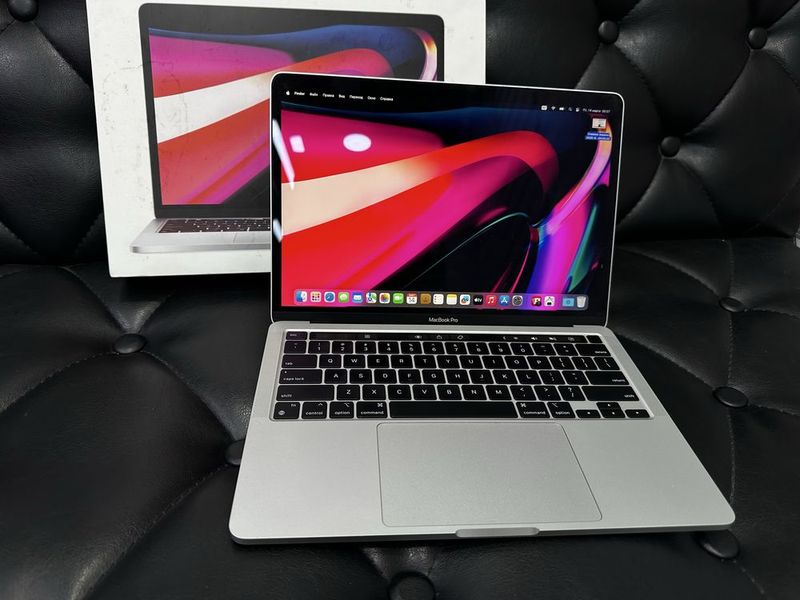 Apple MacBook Pro M2 в идеальном состояние