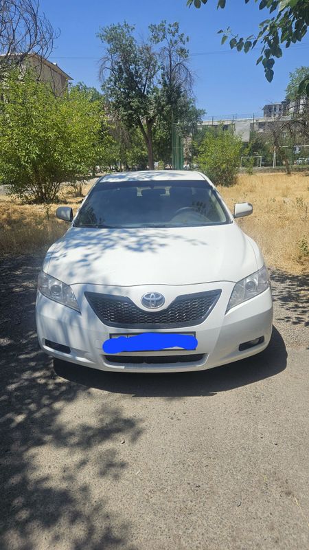 Продам toyota camry 40 2007 года, в среднем состоянии Продам toyota camry 40 2007 года, в среднем состоянии