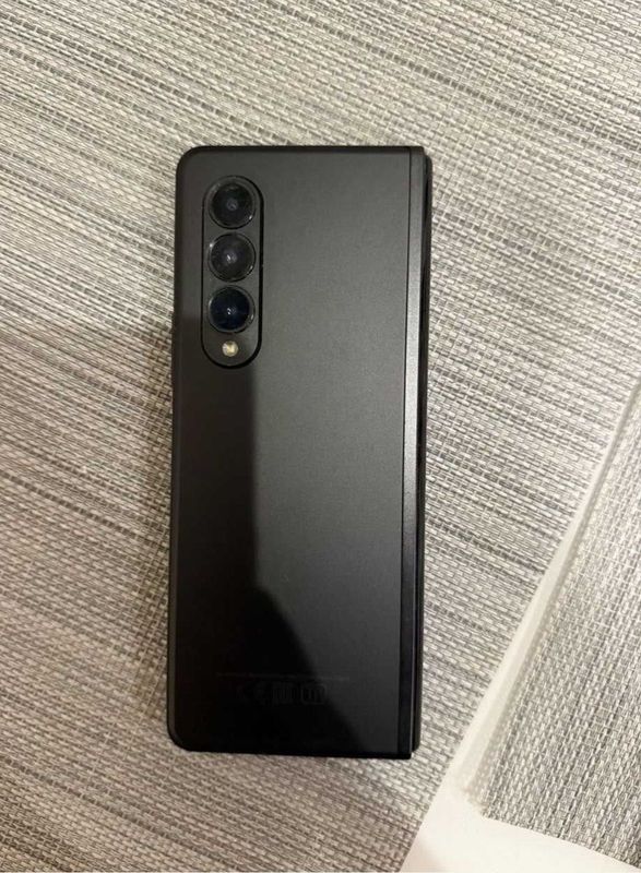 Samsung z fold 3 12.256gb Samsung z fold 3 12.256gb
