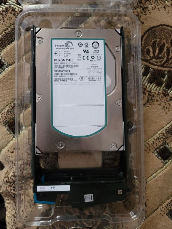 Жесткий диск Seagate Cheetah 300 ГБ ST3300