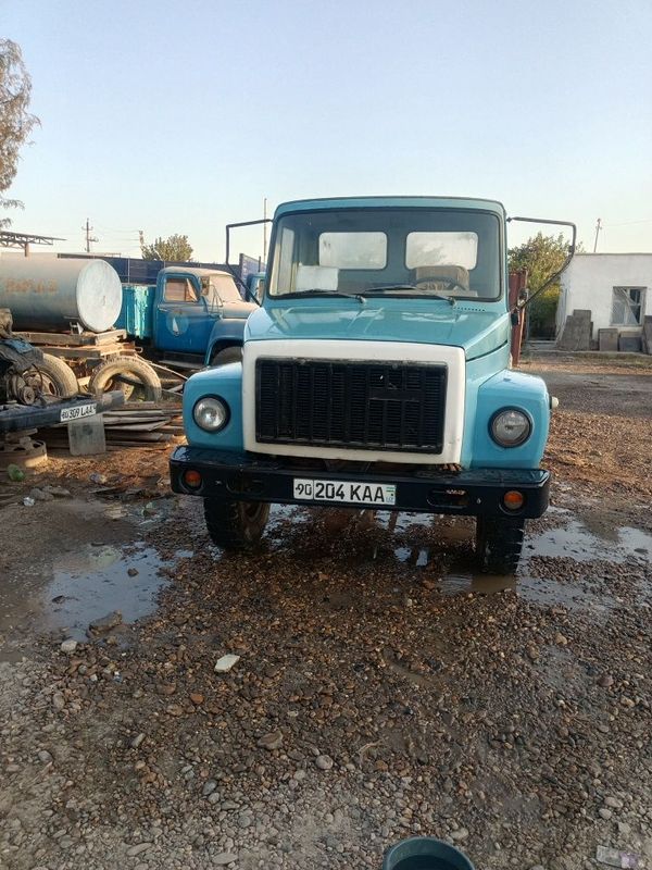 Gaz 3307 sotiladi