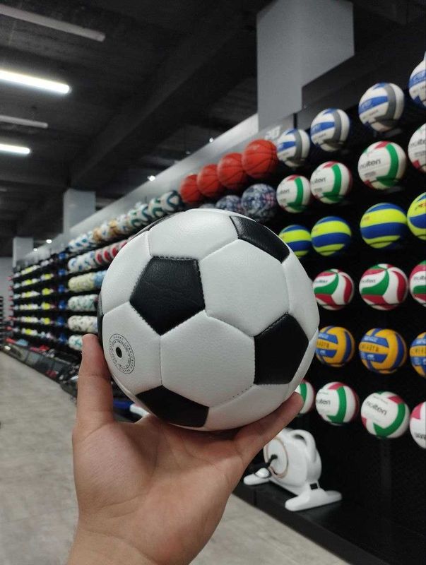 Мяч футбольный (детский). Futbol top (2 razmer). Мяч футбольный (детский). Futbol top (2 razmer).