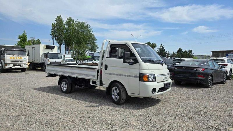 JAC X200 мини грузовик 06/25йил JAC X200 мини грузовик 06/25йил