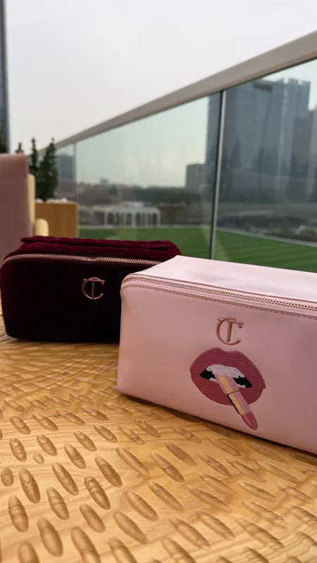 Charlotta tilbury kosmetichka