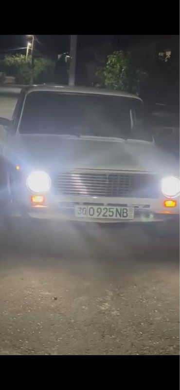 Vaz 2101 sotiladi Vaz 2101 sotiladi