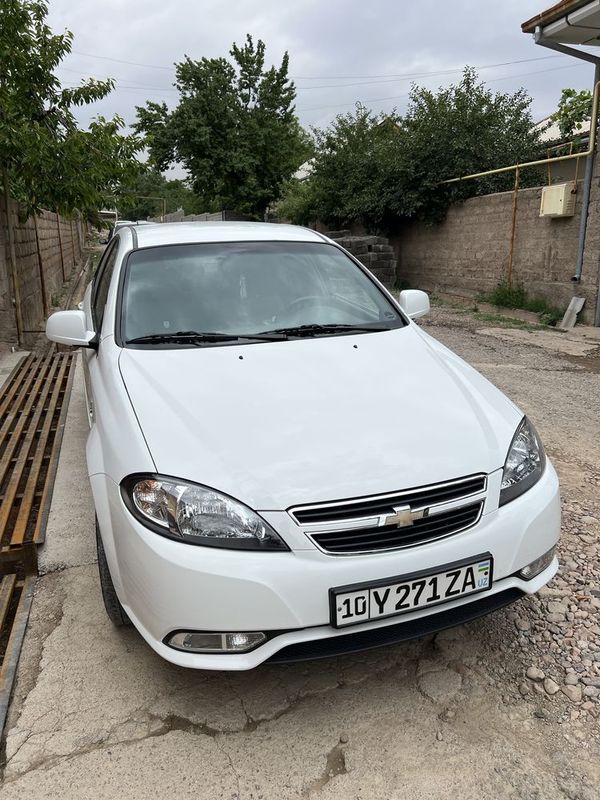 Gentra sotiladi . 2022-yil 32000 km yurgan Gentra sotiladi . 2022-yil 32000 km yurgan