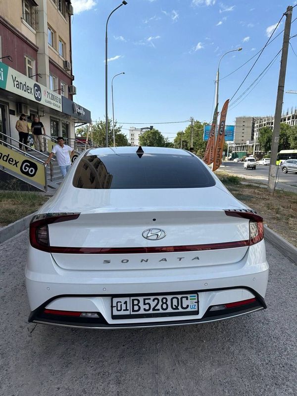 Hyundai Sonata 2l sotiladi Hyundai Sonata 2l sotiladi