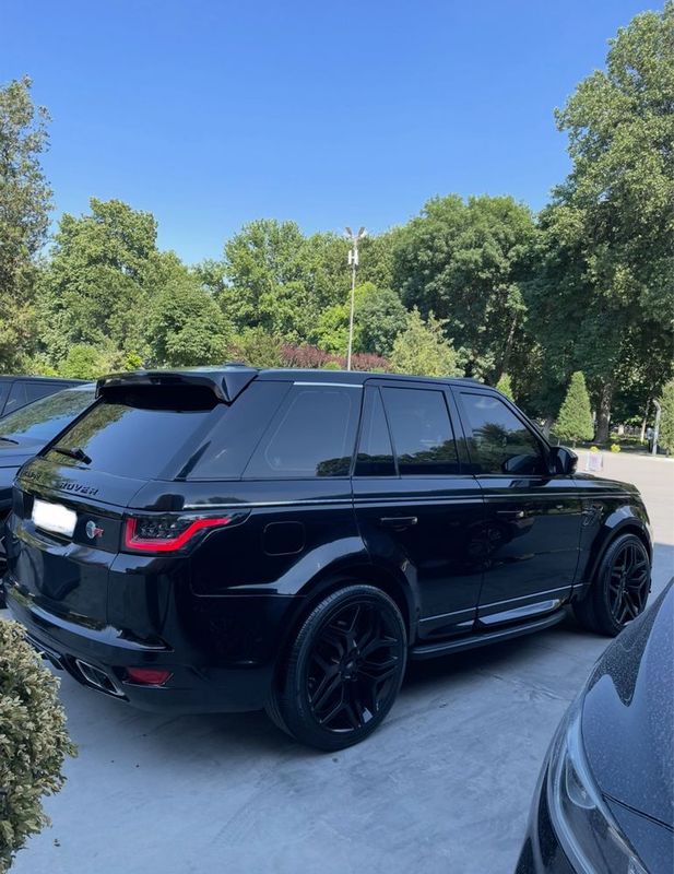 Range rover SVR4.4
