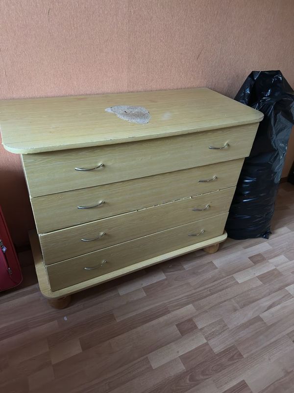 Комод для вещей и белья Комод для вещей и белья