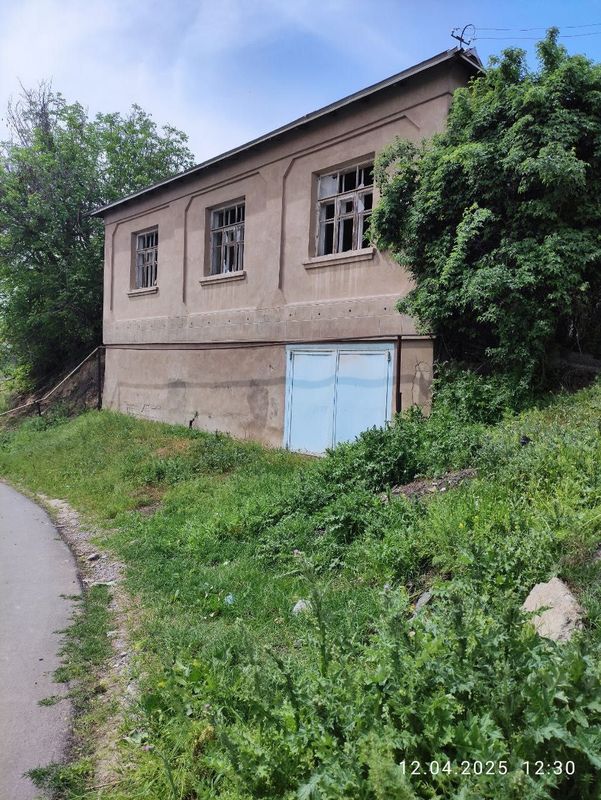 Дом-Участок, район масложиркомбинат, 6 соток (682 кв.м) Дом-Участок, район масложиркомбинат, 6 соток (682 кв.м)