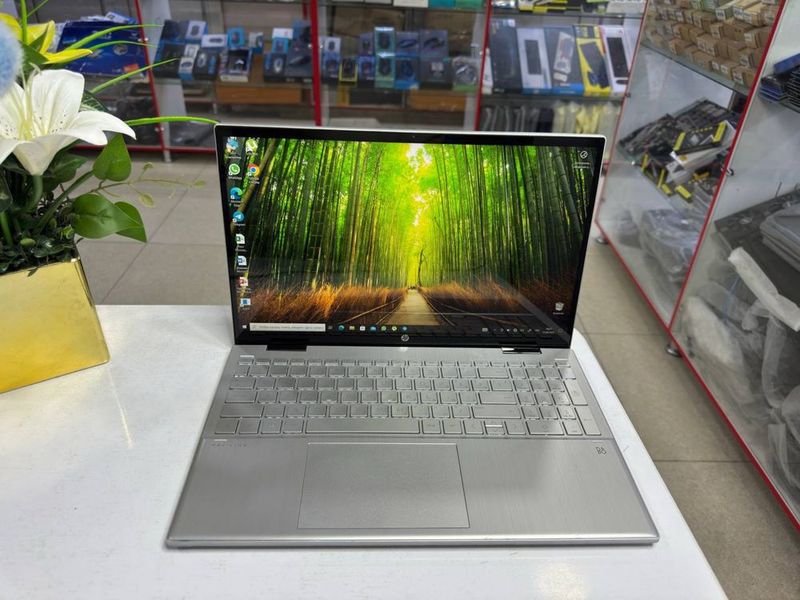 Hp core i3 x360 ekrani sensorlik
