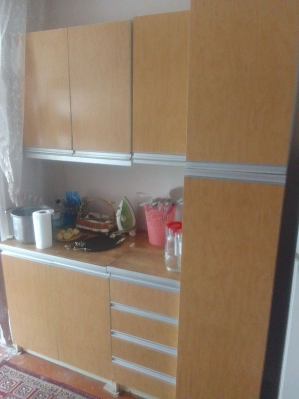 Продаётся Кухонная мебель Продаётся Кухонная мебель