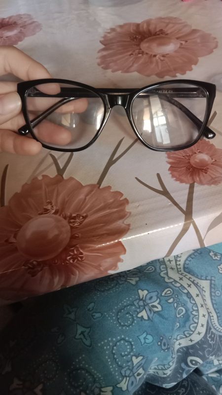 Achki komputer va telefon uchun hamiliyon Achki komputer va telefon uchun hamiliyon