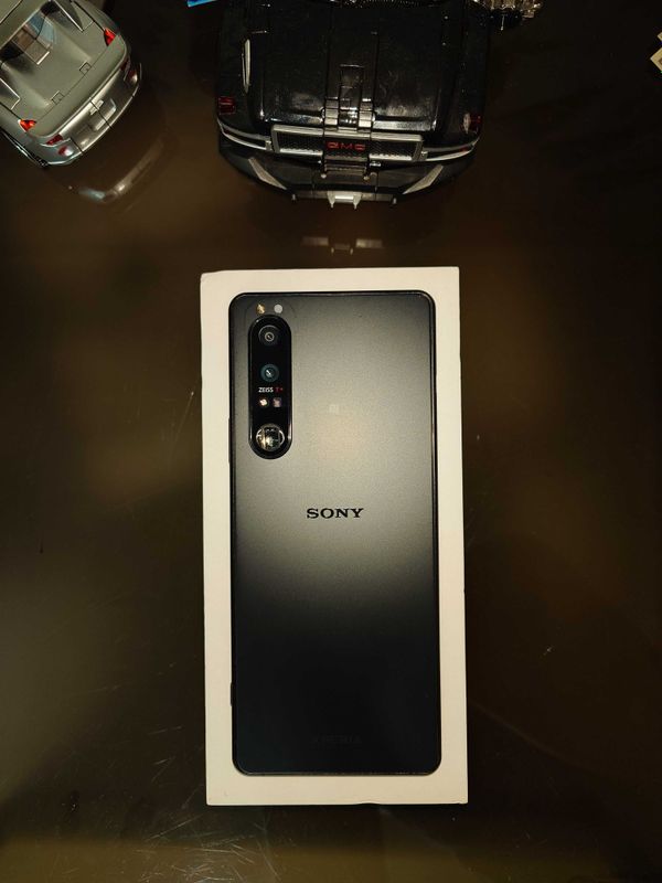 Продам SONY xperiya 1 III