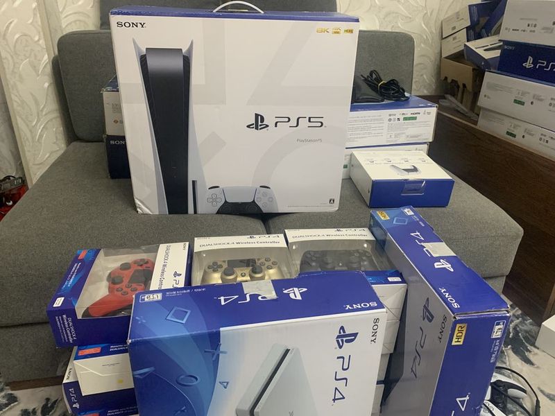 Playstation 4,5 slim 1TB играми на борту как на фото