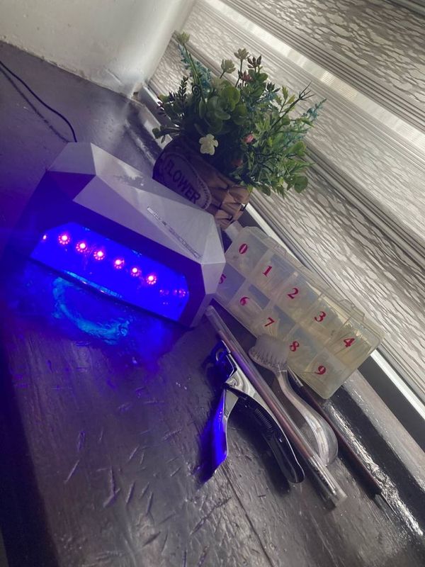 Lampa dlya manikyura лампа для маникюра Lampa dlya manikyura лампа для маникюра