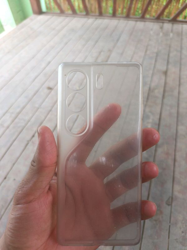 chexol texno camon 40 narx: 100000 chexol texno camon 40 narx: 100000
