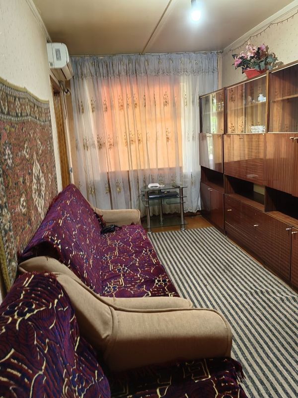 Сдаётся в аренду 2х комнатная кв в Яшнабадском р-не с мебелью и техник Сдаётся в аренду 2х комнатная кв в Яшнабадском р-не с мебелью и техник