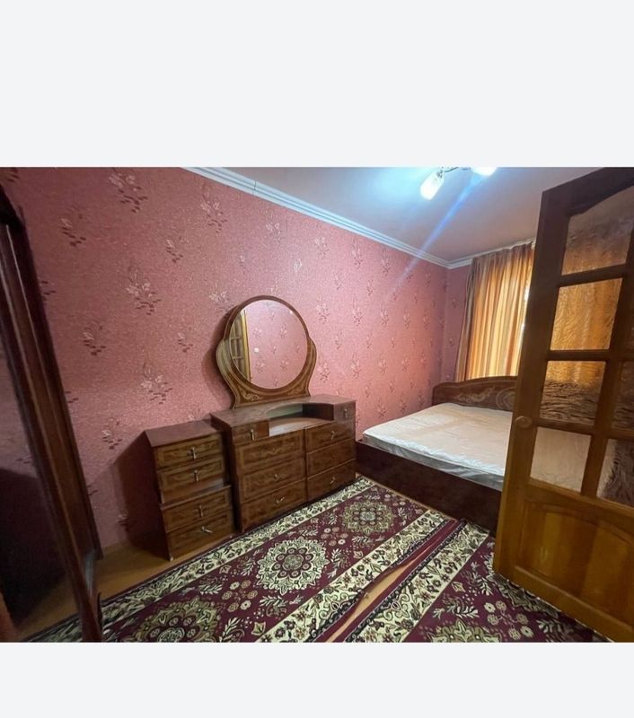 Qizlarga kvartera Qizlarga kvartera