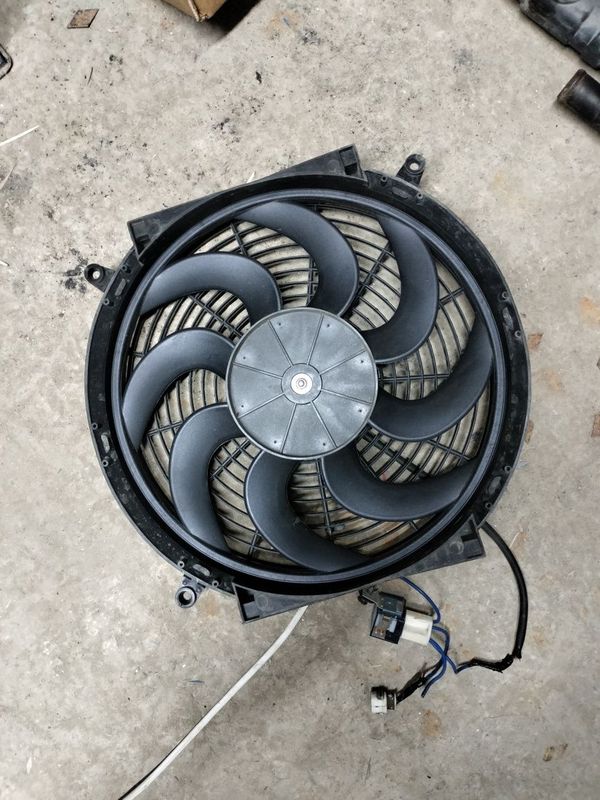 Matiz radiator va vintelyatorlar sotiladi Matiz radiator va vintelyatorlar sotiladi